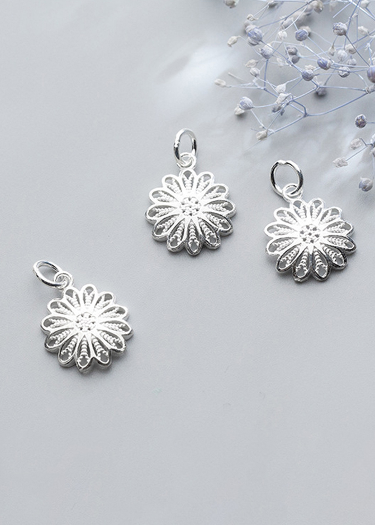 Combo 3 cái charm bạc mặt hình hoa cúc treo - Ngọc Quý Gemstones