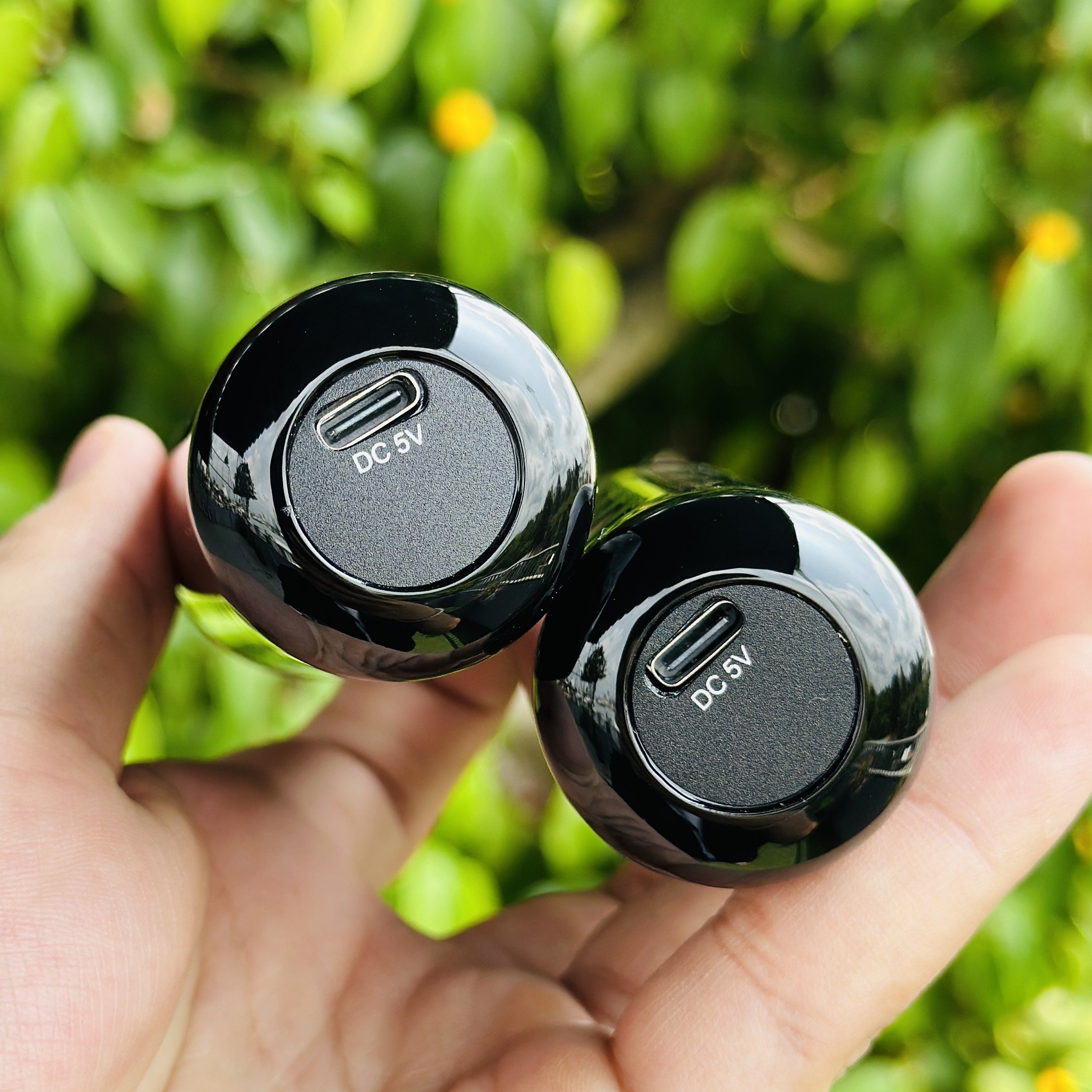 Loa Bluetooth Mini YS-603, Công Suất 40W, Nhỏ Gọn, Âm Thanh Cực Hay, Bass Căng, Đi Kèm 2 Micro Karaoke Thay Đổi Giọng Nói, Bảo Hành 6 Tháng Hàng Chính Hãng