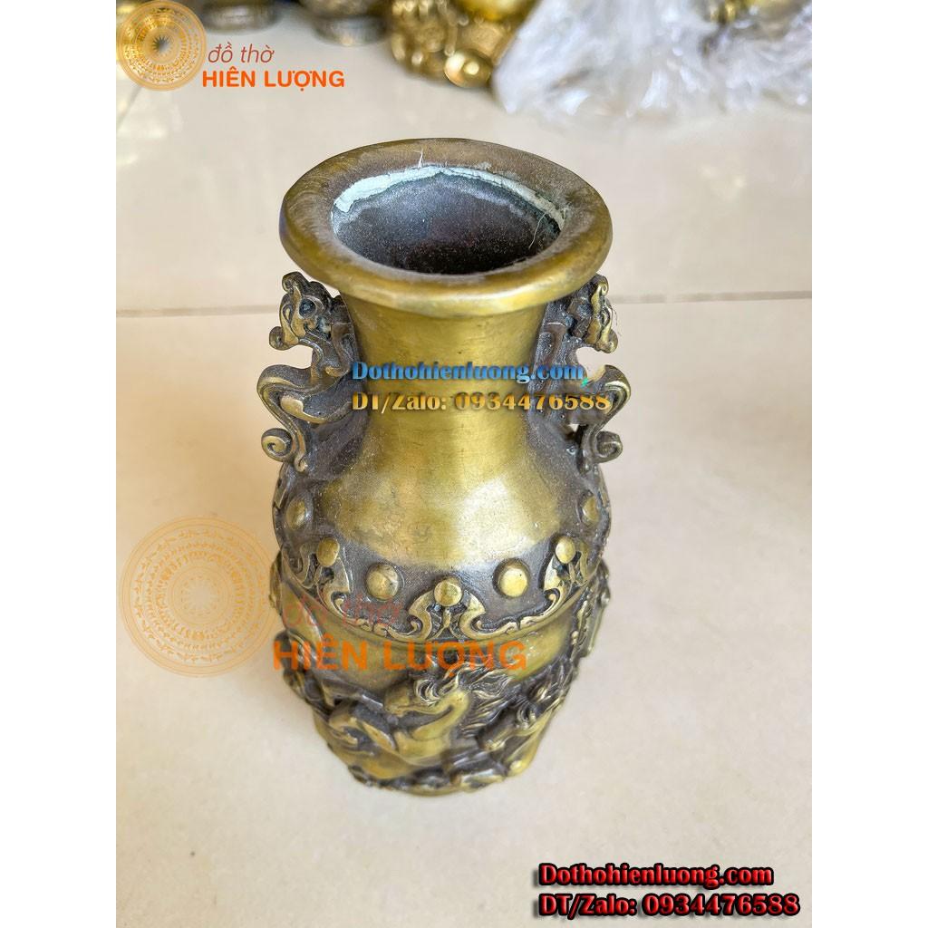 Đôi Lục Bình Bát Mã Màu Vàng Cao 22cm Bằng Đồng Nguyên Chất Đẹp Tinh Xảo