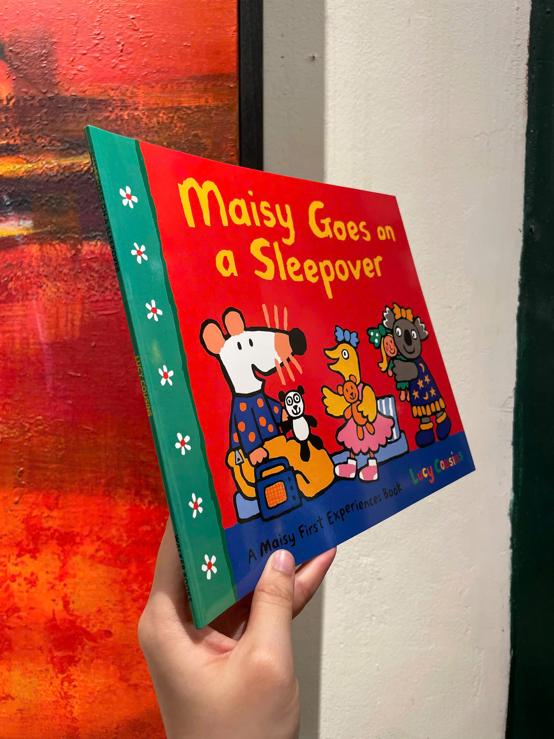 Maisy Goes on a Sleepover by Lucy Cousins - Children Picture book in English