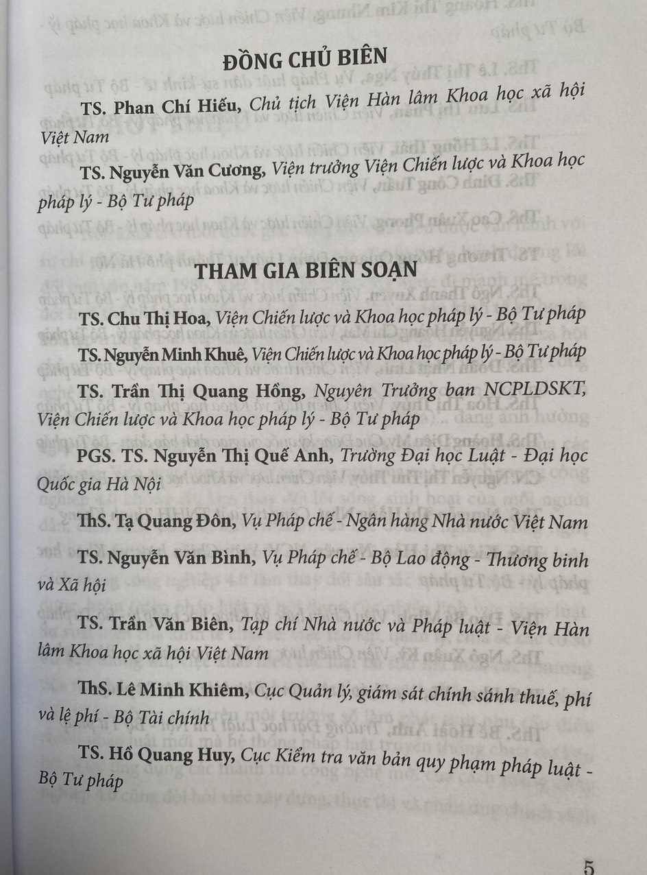 Hoàn thiện thể chế kinh tế thị trường định hướng xã hội chủ nghĩa dưới tác động của cách mạng công nghiệp 4.0:  Những vấn đề pháp lý cơ bản