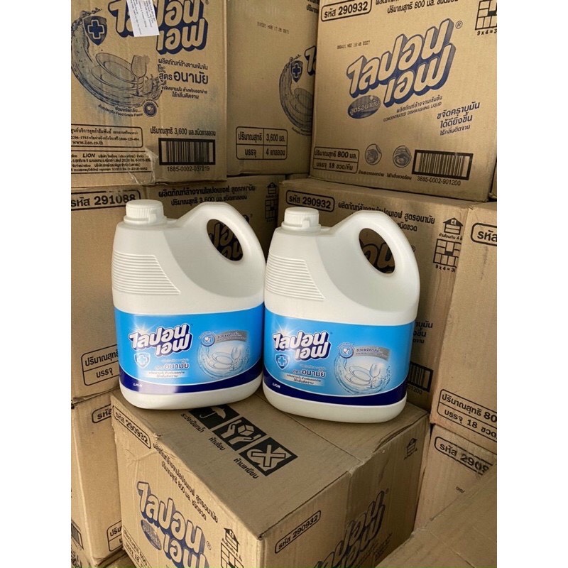 Nước rửa chén LION thái lan hàng chuẩn 3.6l , mẫu mã mới không màu không mùi ,không gây hại cho da tay.