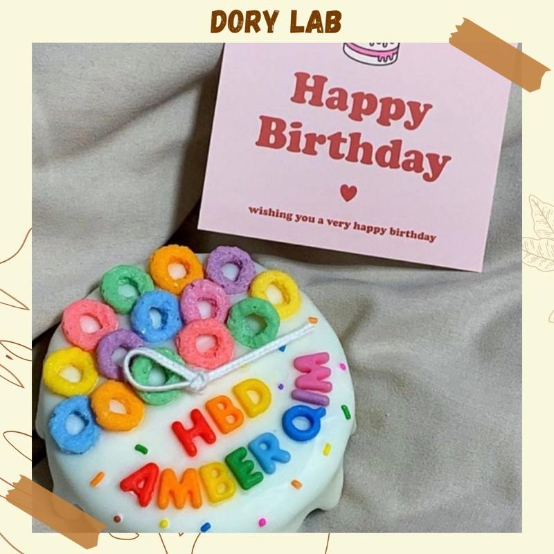 Nến Thơm Handmade Bánh Kem Sô-cô-la Trang Trí Chữ Theo Yêu Cầu - Dory Lab