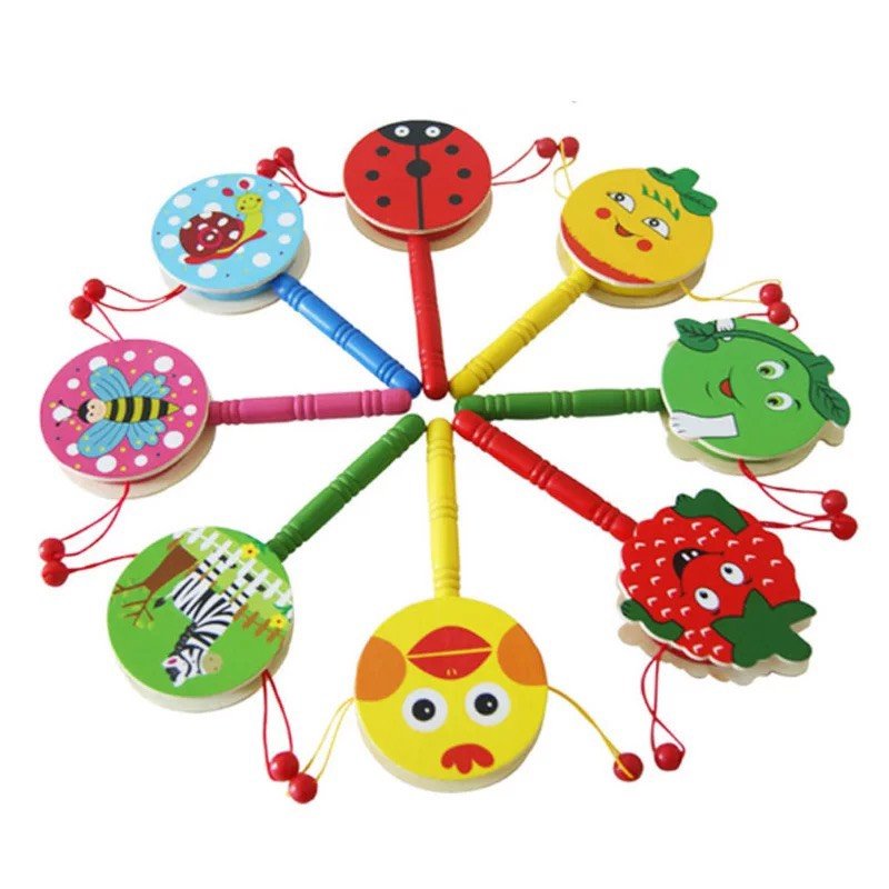 Bộ 1 Chiếc Đồ Chơi Gỗ Trống Lắc Cầm Tay Baby In Hình Ngộ Nghĩnh Đáng Yêu Cho Bé Phát Triển Khả Năng Cảm Thụ Âm Thanh Và Vận Động(Họa Tiết Ngẫu Nhiên)