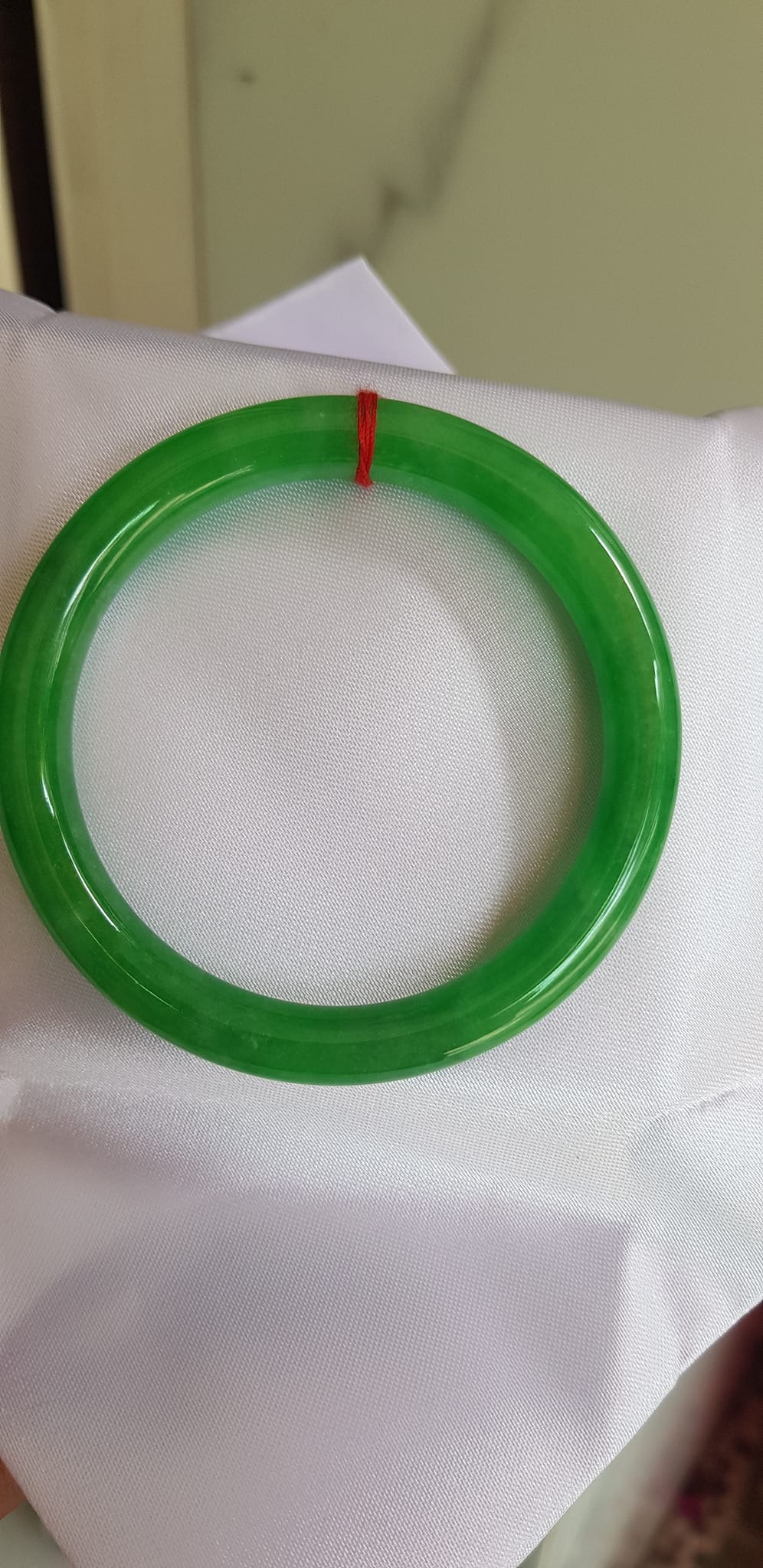 Vòng tay đá cẩm thạch tự nhiên Ngọc Đậu Lý A 54mm x cọng 8mm Màu Xanh Lý Đậu nhẹ tươi bóng mượt đẹp Nữ 53kg - 60kg đeo mệnh Mộc mệnh Hỏa mệnh Thủy ạ