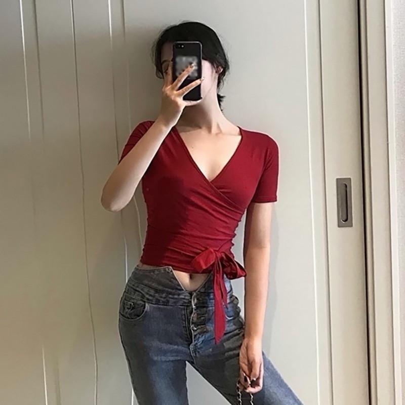 Áo Thun Ngắn Tay Cổ Chữ V Phối Ren