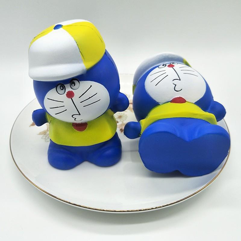 Squishy Doraemon đội mũ