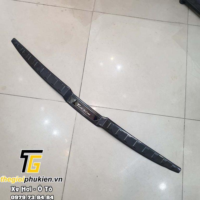 Ốp chống trầy cốp carbon, cacbon Hyundai Tucson 2022
