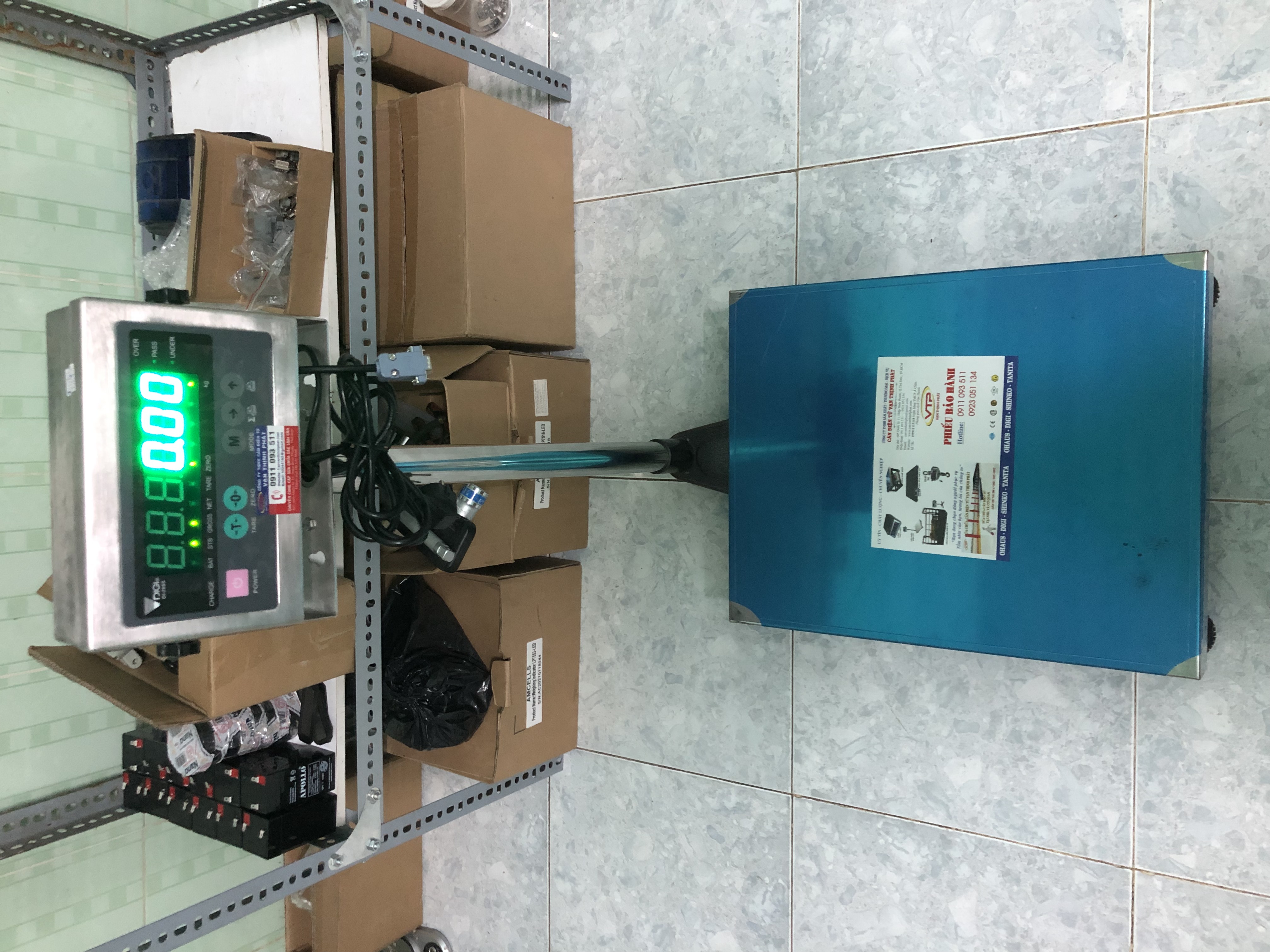 Cân Bàn Điện Tử DIGI-28SS 60 kg