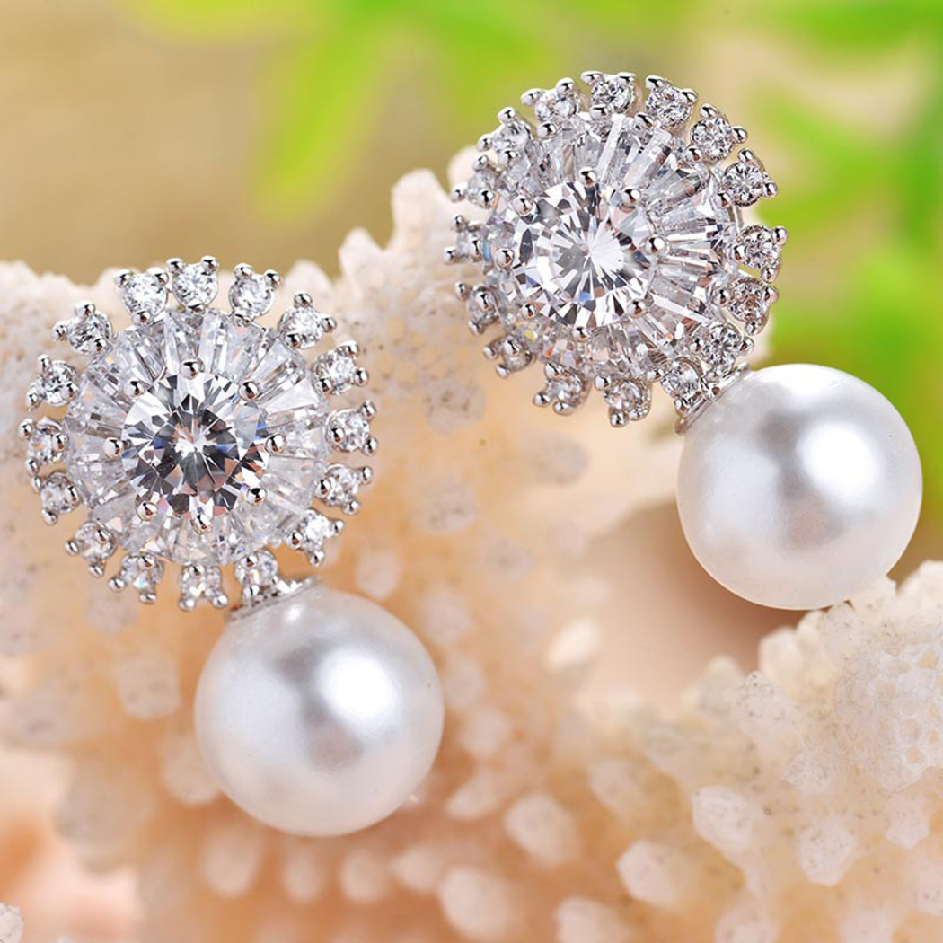 Bông Tai Pha Lê Ngọc San Hô - Hoa Tuyết Trắng - Trang Sức Cô Tấm - SNOWFLAKE PEARL A (10ly) - CTJ2501A