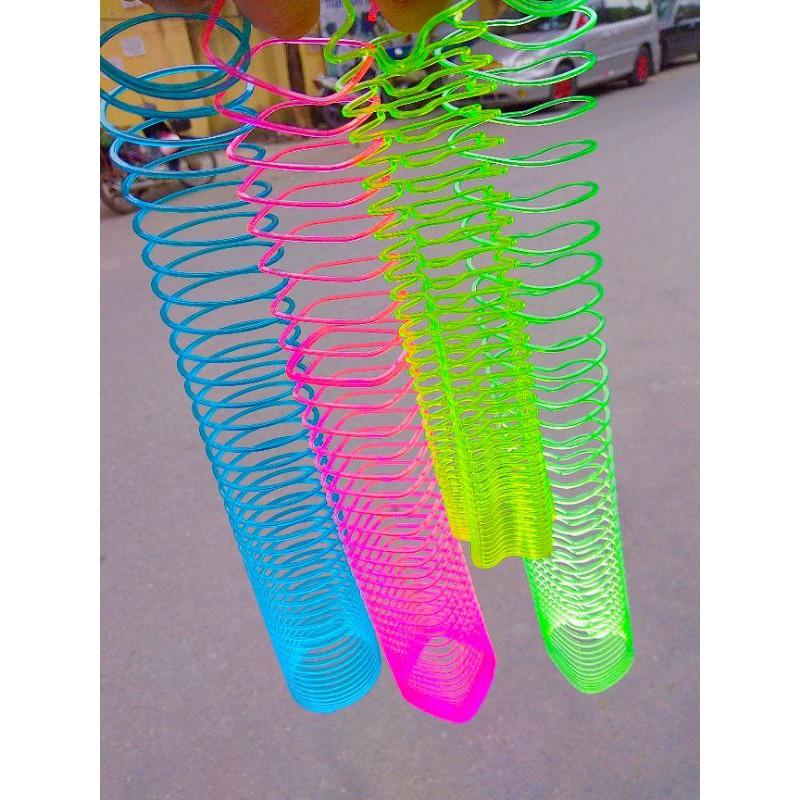 Hộp 24 Lò Xo Cầu Vồng Ma Thuật RAINBOW SLINKY