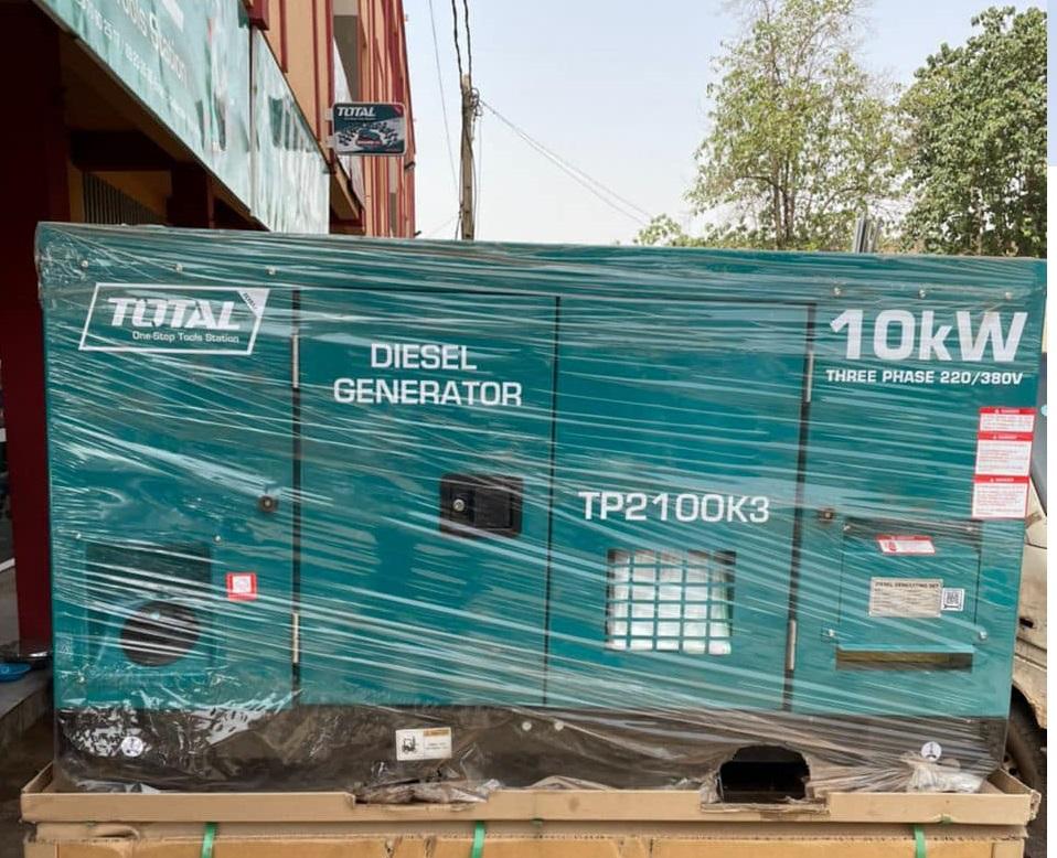 MÁY PHÁT ĐIỆN ĐỘNG CƠ DẦU 12.5KVA TOTAL TP2100K3 - HÀNG CHÍNH HÃNG