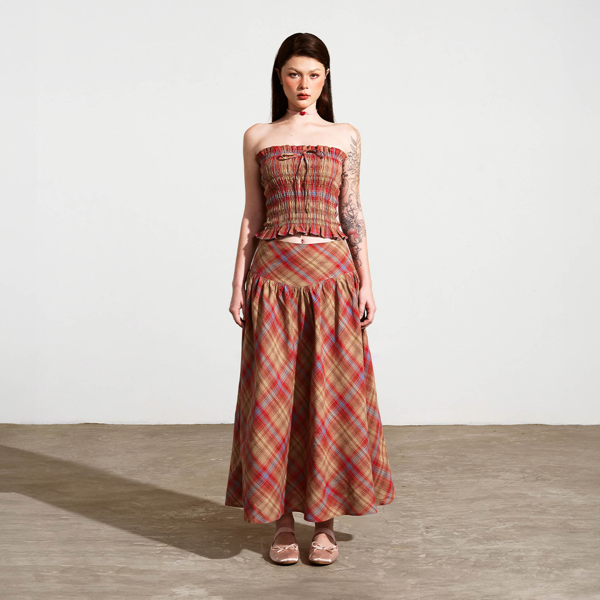 DOTTIE - DOTTIE - Chân váy midi kẻ ô - Đỏ - S0195