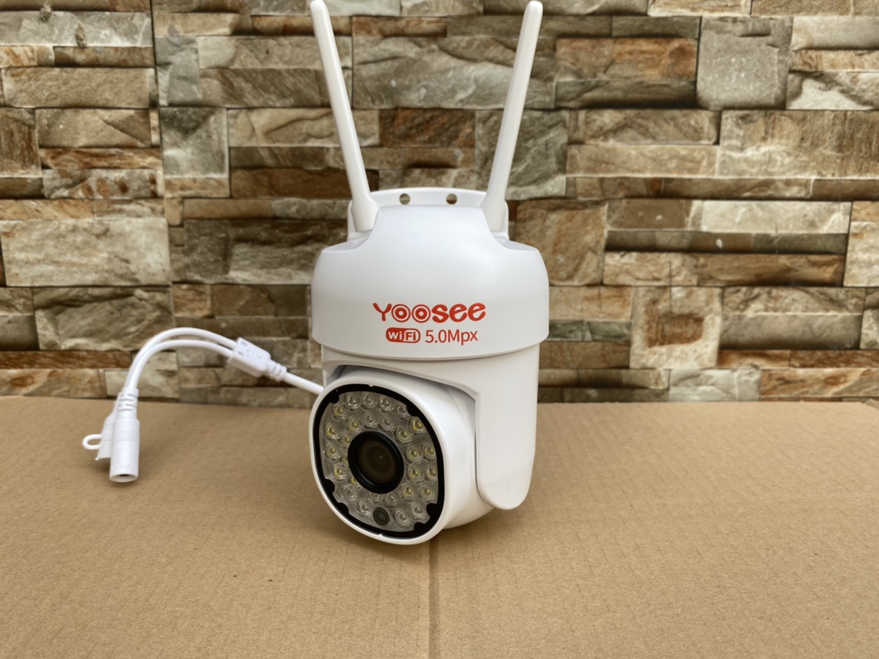 CAMERA PTZ YOOSEE 5.0 MPX 14 LED SIÊU SẮC NÉT, ĐÀM THOẠI 2 CHIỀU, ĐÊM CÓ MÀU, XEM ĐÊM NÉT - HÀNG NHẬP KHẨU