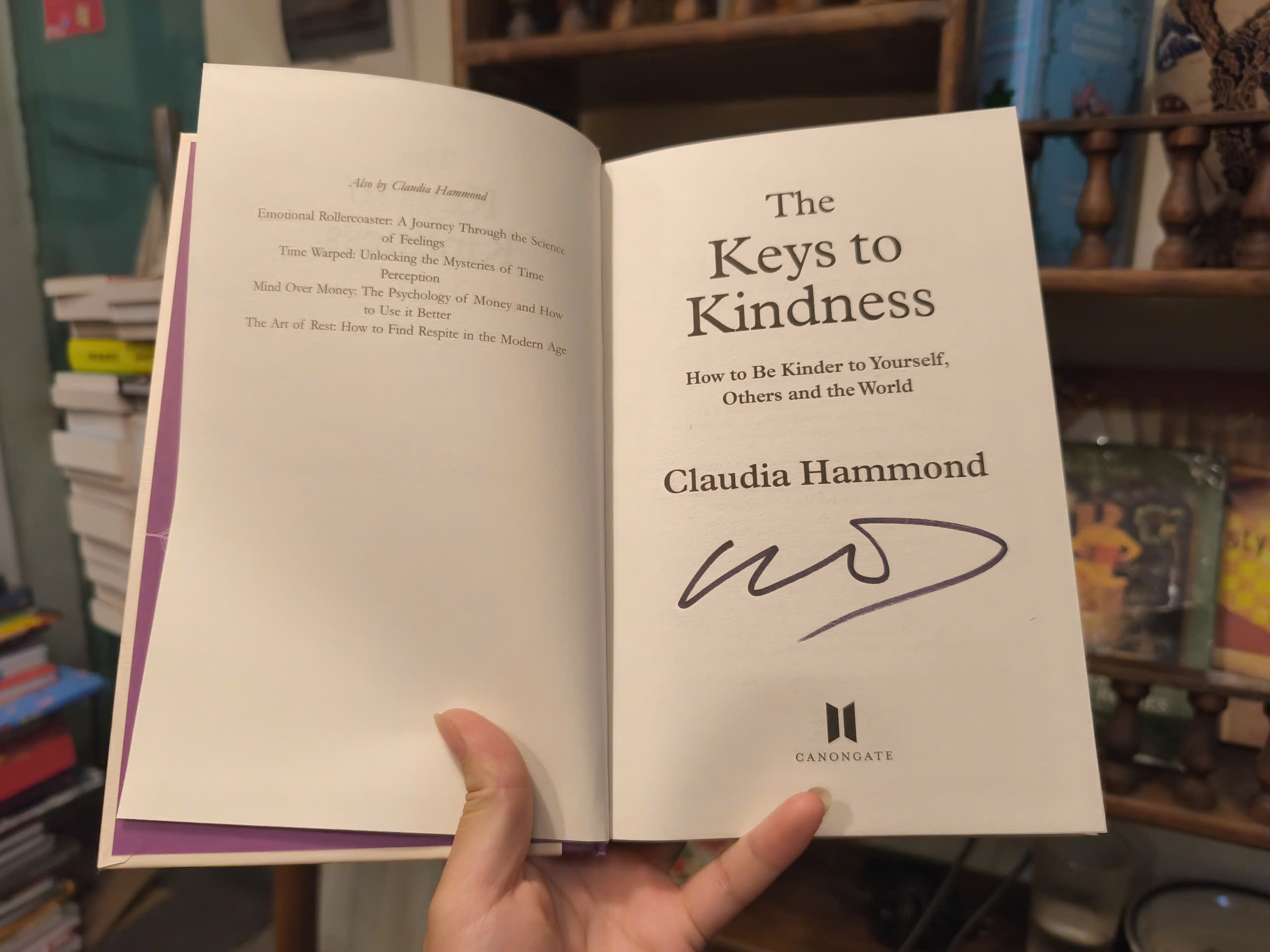 Sách - The Keys to Kindness by Claudia Hammond | Nonfiction English Self-help Book | Sách ngoại văn