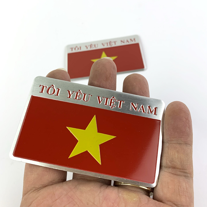 Bộ 2 Sticker kim loại hình cờ Tôi Yêu Việt Nam dán trang trí ô tô, xe máy (5cm x 8cm)