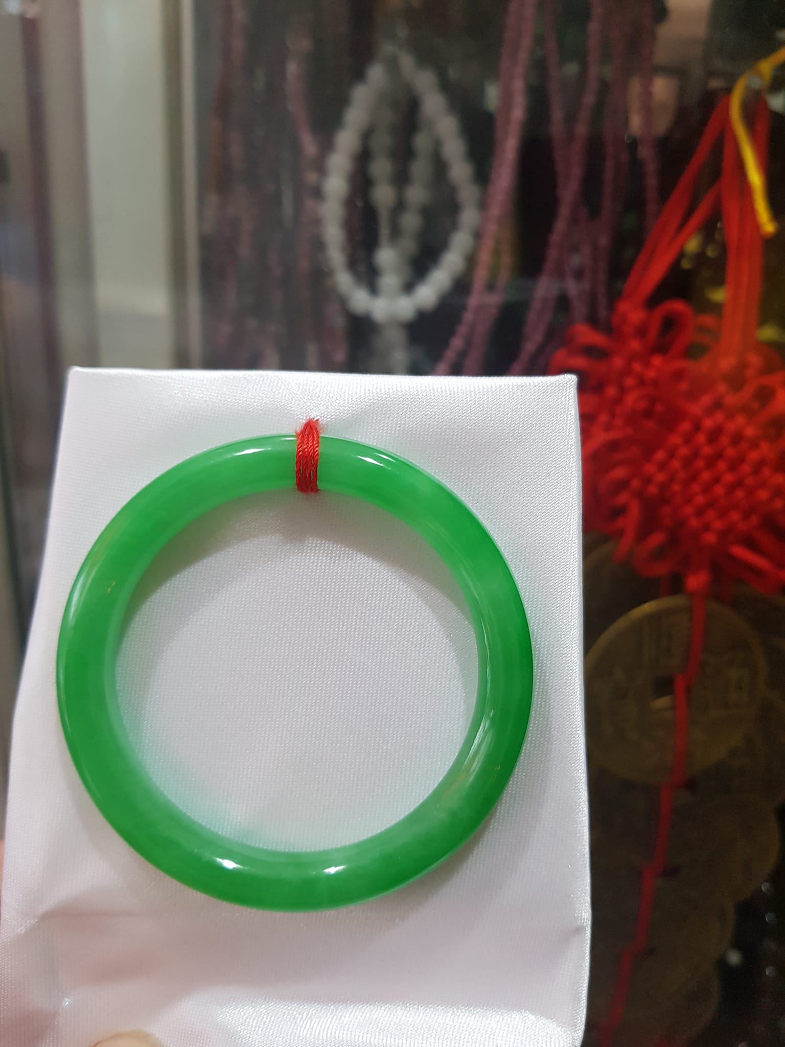 Vòng đeo Tay Đá Cẩm Thạch Lý K 48 Size vòng 48mm x dầy 7,2mm Xanh lá Nữ mệnh mộc hỏa thủy cân nặng 35kg - 48kg đeo đẹp ạ