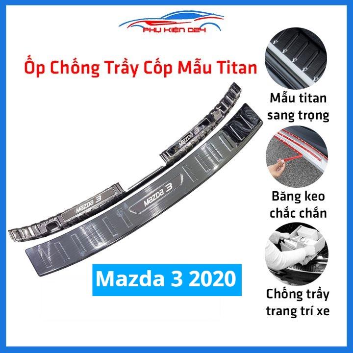 Ốp chống trầy cốp Mazda 3 2020 thép không gỉ vân titan bảo vệ xe chống va đập