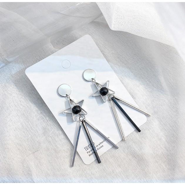 HOA TAI SÁNG DÀI NGÔI SAO BI ĐEN