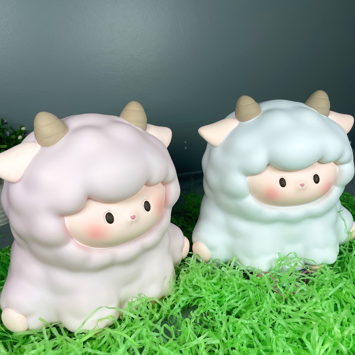 Ống Tiết Kiệm Heo Đất Nhựa Con Cừu Baa Baa Hai Màu Xinh Xắn _ Art House