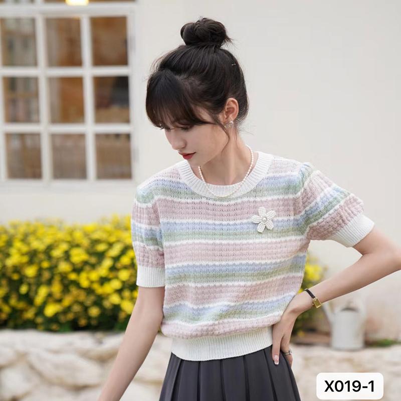 Áo len Montoghi dệt kim SỌC GÂN VUÔNG nhiều màu sắc tươi tắn