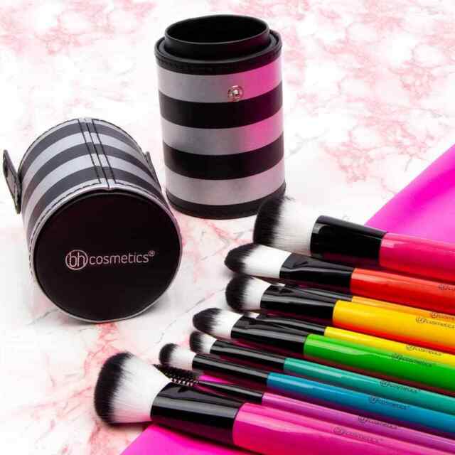 Bộ 10 Cọ Trang Điểm BH Cosmetics Pop Art Brush Set - Sọc trắng đen