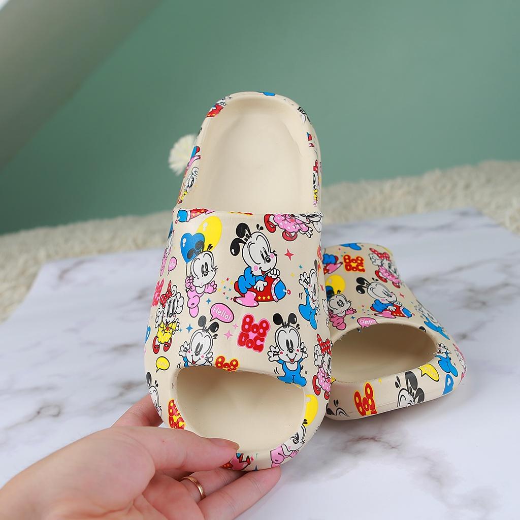 Combo 2 Dép Bánh Mỳ Đúc Nguyên Khối In 3D Đủ Size 26-40 Nhiều Hình Ngẫu Nhiên