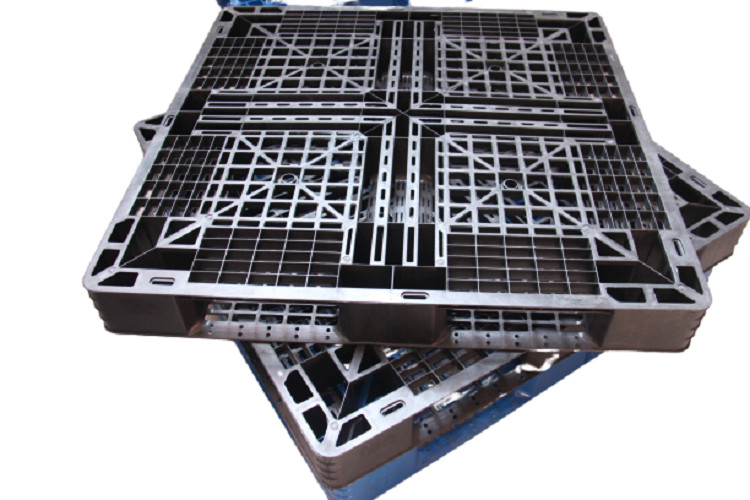 Pallet Nhựa Khôi Việt1100x1100x125 màu đen
