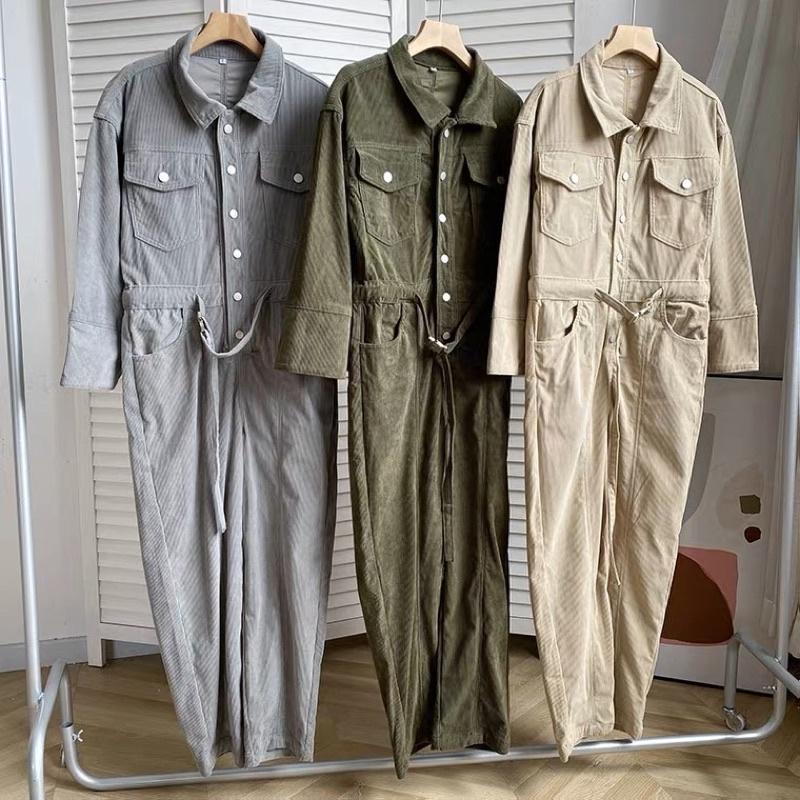 Jumpsuit nhung dài cá tính cho bạn gái