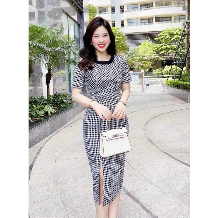 Đầm Ôm Họa Tiết Cổ Viền Đen