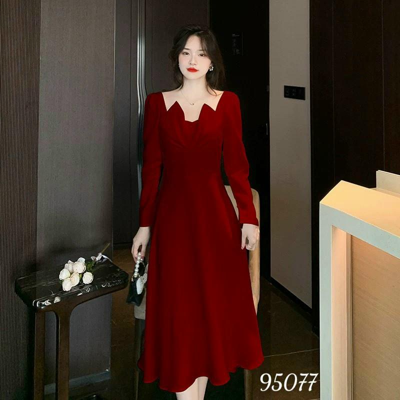 Đầm nữ dự tiệc cổ vuông cách điệu màu đỏ dịp lễ tết nhẹ nhàng