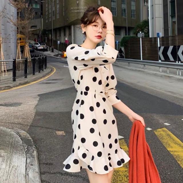 Đầm Suông Ngắn Trắng Bi Freesize