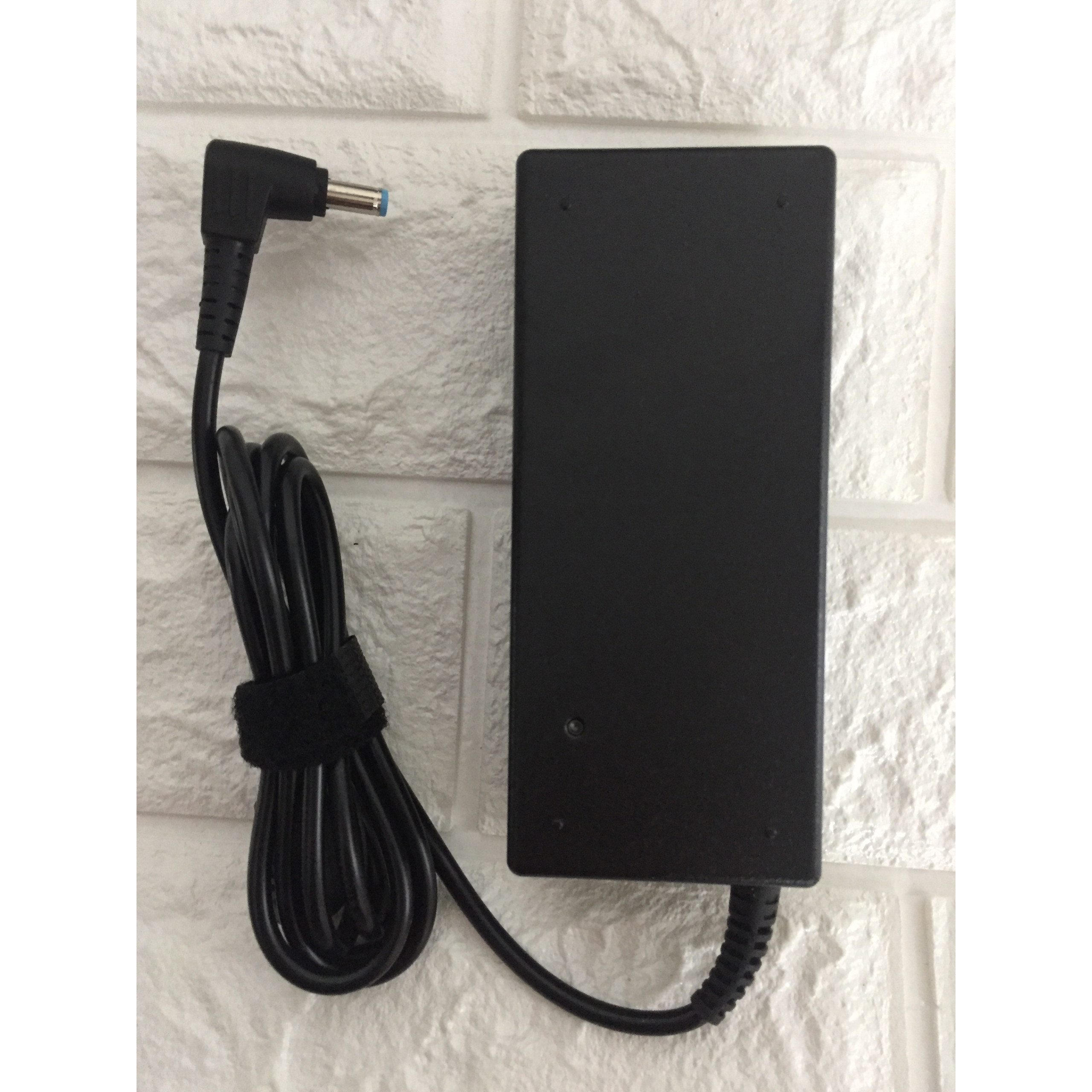 Sạc dành cho Laptop Acer 19V – 4.74A – 90W - Hàng Nhập Khẩu