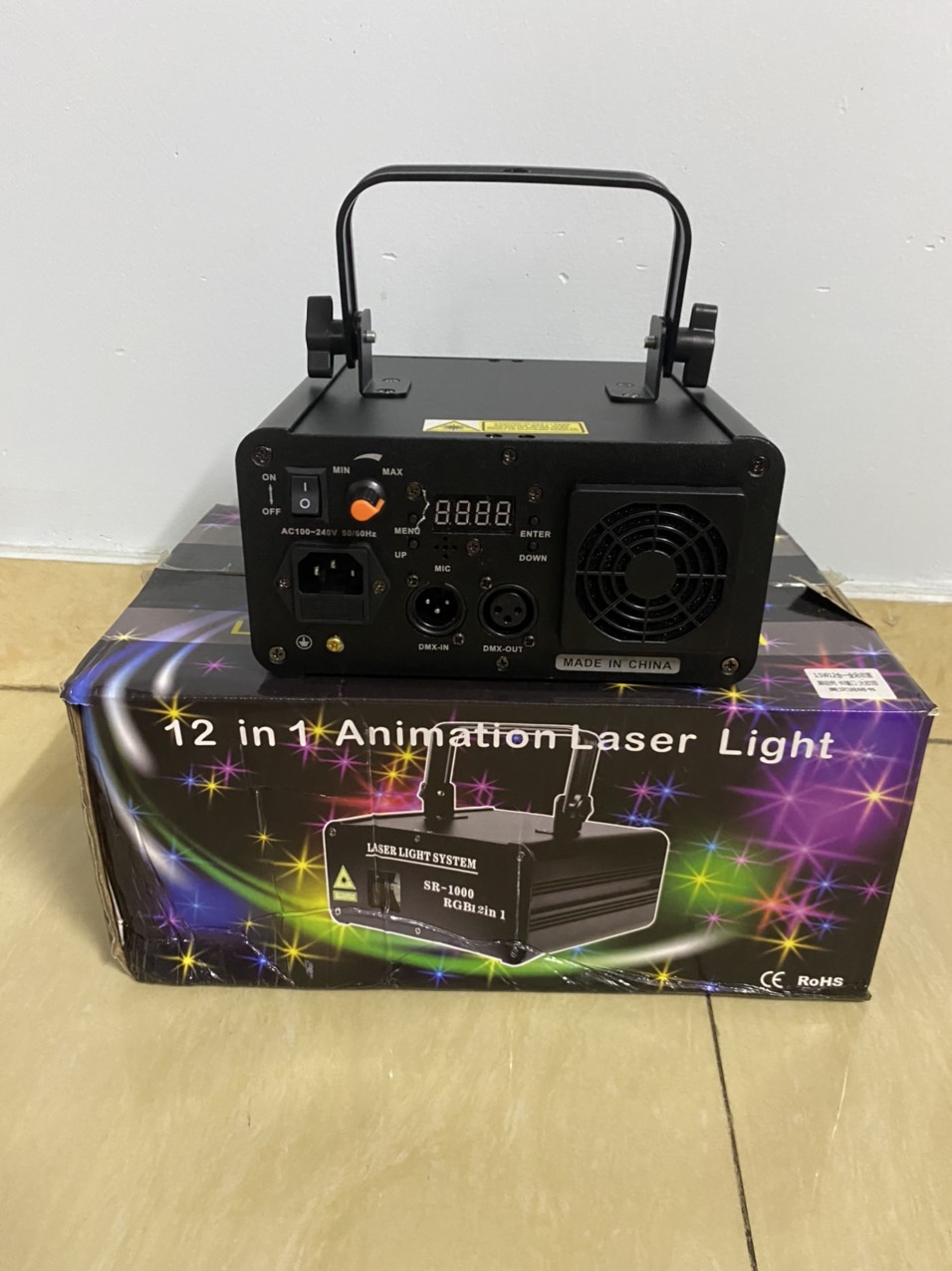 [GTP] ĐÈN LASER RGB -12 IN 1 HIỆU ỨNG ẢNH ẢO 7 MÀU CHUYÊN DÙNG CHO PHÒNG BAY.