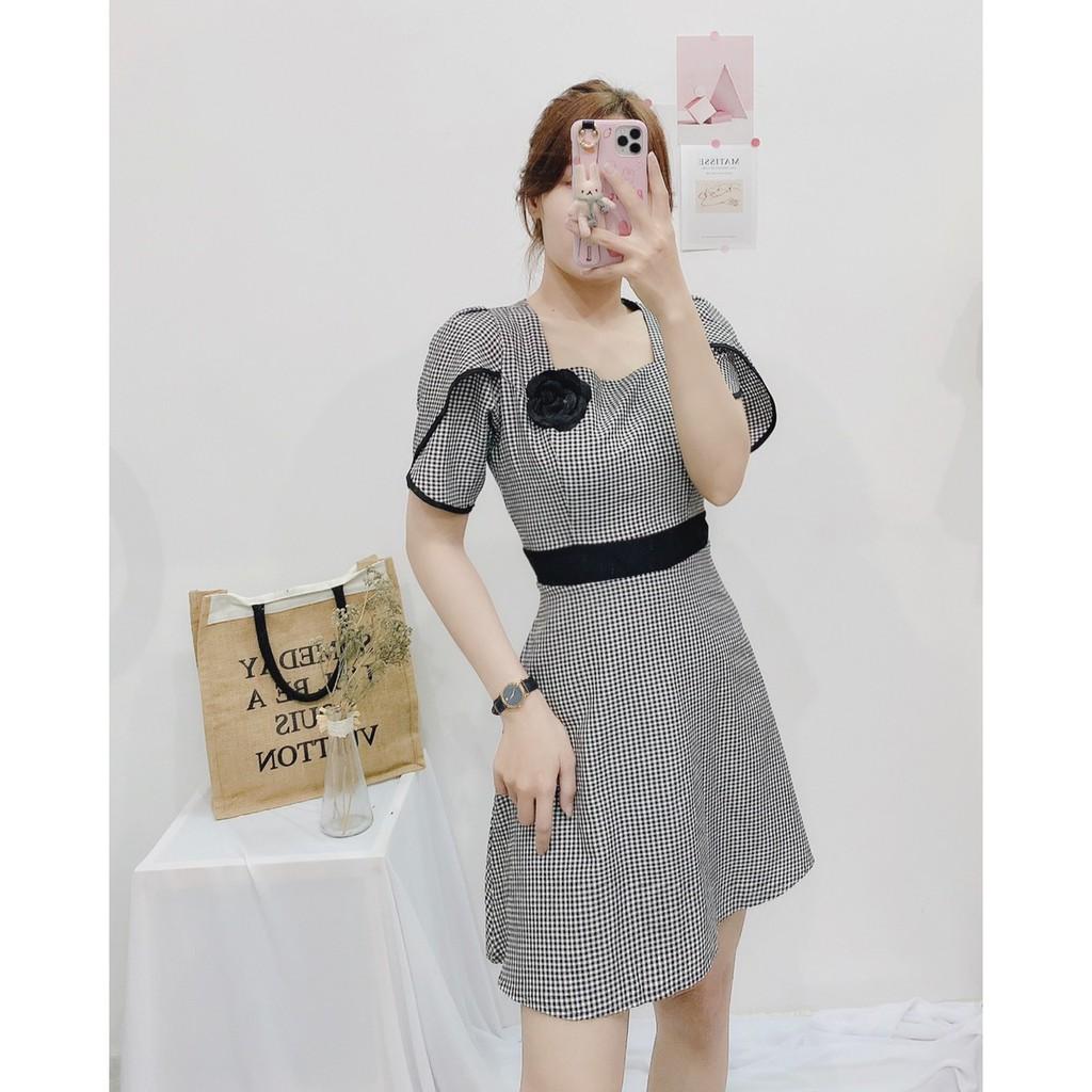ĐẦM CARO ĐEN TAY NGẮN DÁNG SUÔNG +HOA CÀI-