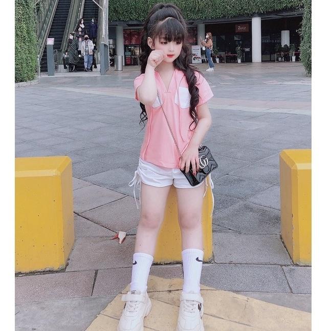 Sét bộ đồ bé gái, áo cotton mũ phối túi, quần dây rút