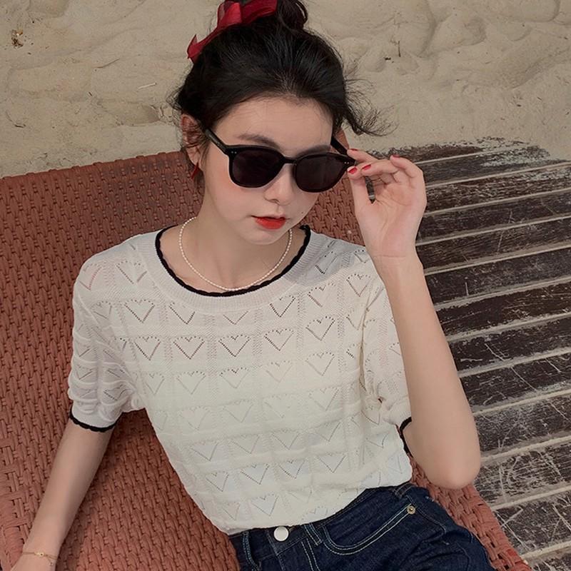 Áo Thun Nữ Ngắn Tay Cổ Tròn