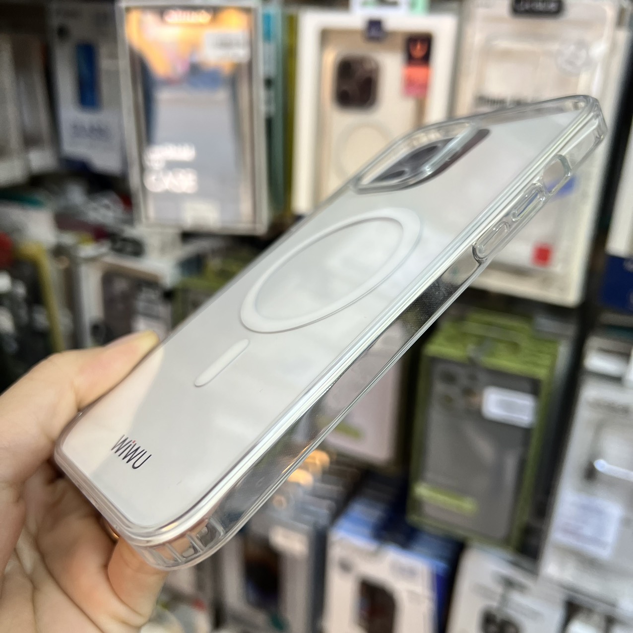 Ốp lưng WiWu trong suốt hỗ trợ sạc không dây dành cho iPhone 12 Pro Max - hàng chính hãng