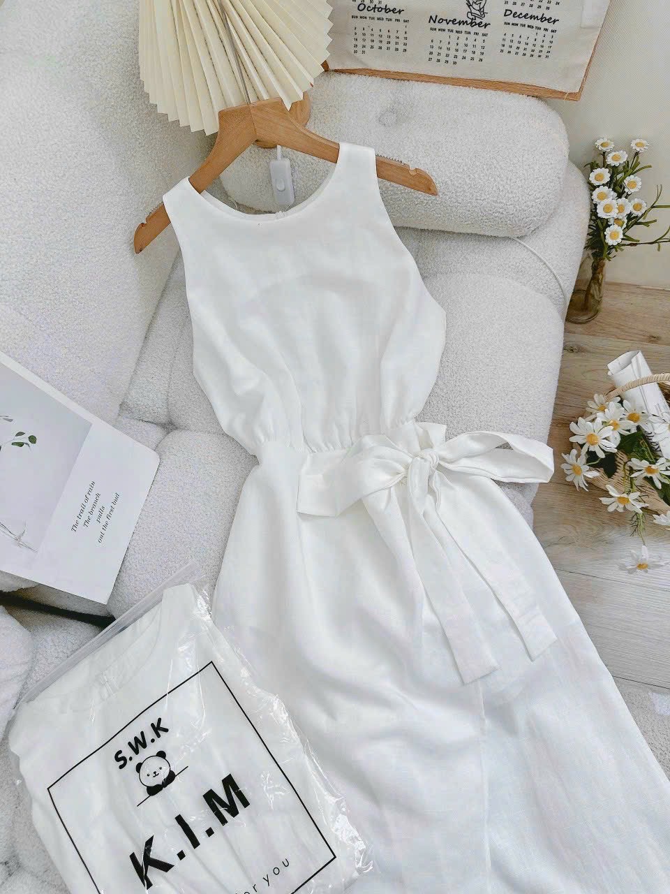 ĐẦM DÀI MIDI TRẮNG SUÔNG TRƠN CỔ U TRÒN SÁT NÁCH MAXI ĐI BIỂN DẠO PHỐ DỰ TIỆC