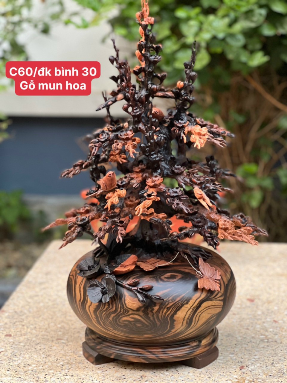 Bình hoa mai lan phong thủy trang trí phòng khách đẹp long lanh bằng gỗ mun hoa  kt cao 60×30cm