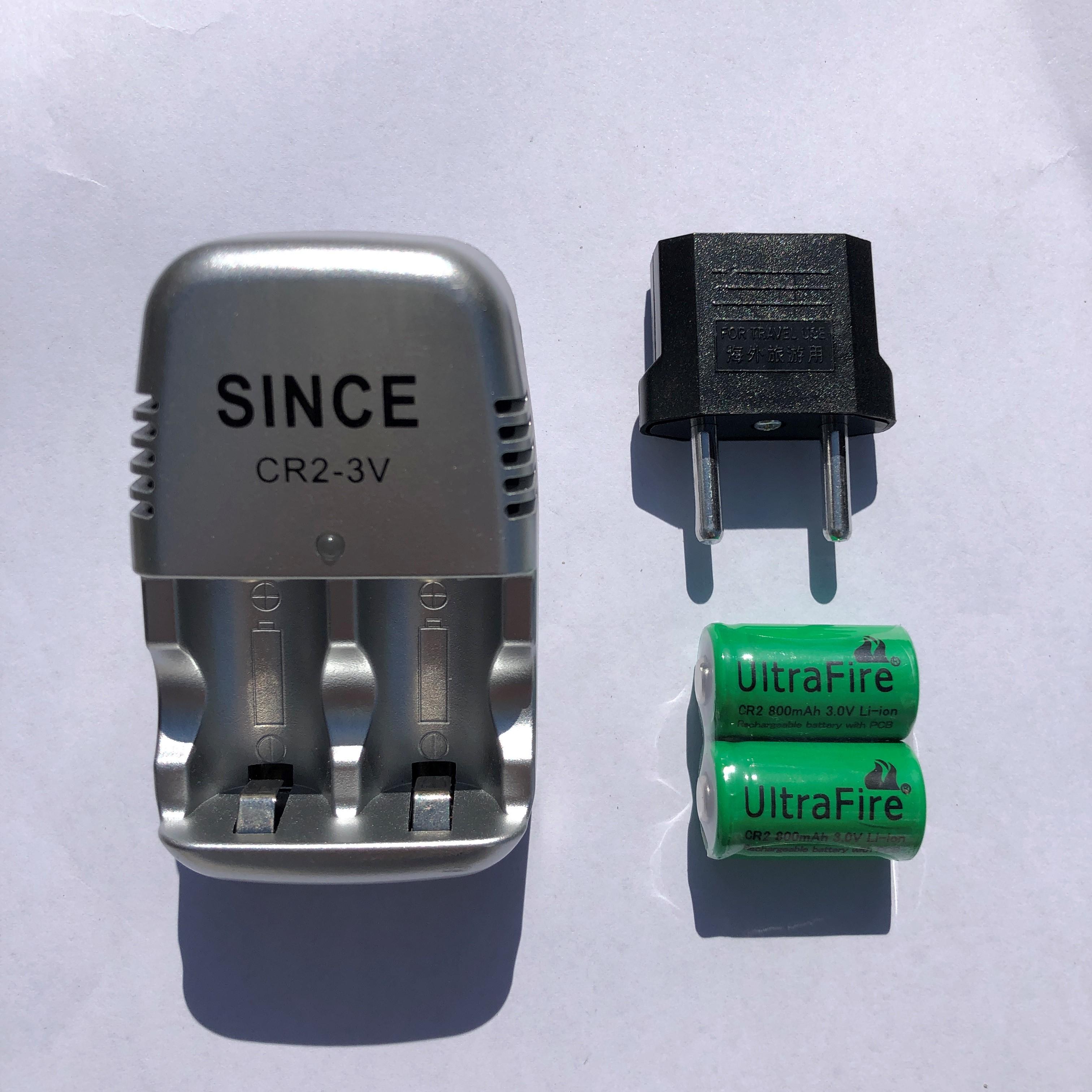 4 chiếc pin + bộ sạc; 6 chiếc pin sạc 3V CR2 800mAh, 2 chiếc máy ảnh kỹ thuật số được sản xuất bằng pin đặc biệt; Bộ sạc pin CR2 Màu sắc: chỉ-2 chiếc-pin