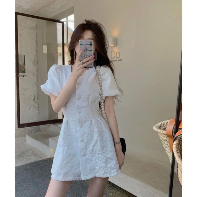 Đầm dạo phố vải gấm xốp phối nút hở eo cute