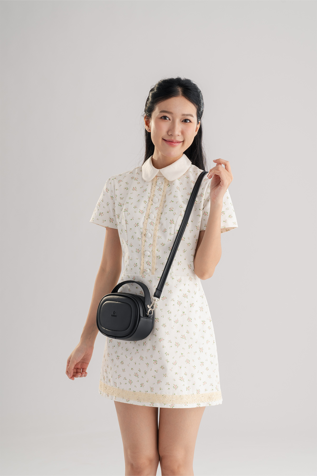 Túi Yuumy ( Thời trang nữ dáng tròn bầu viền chỉ size 20 - Túi đeo chéo da Seasand YN246 )