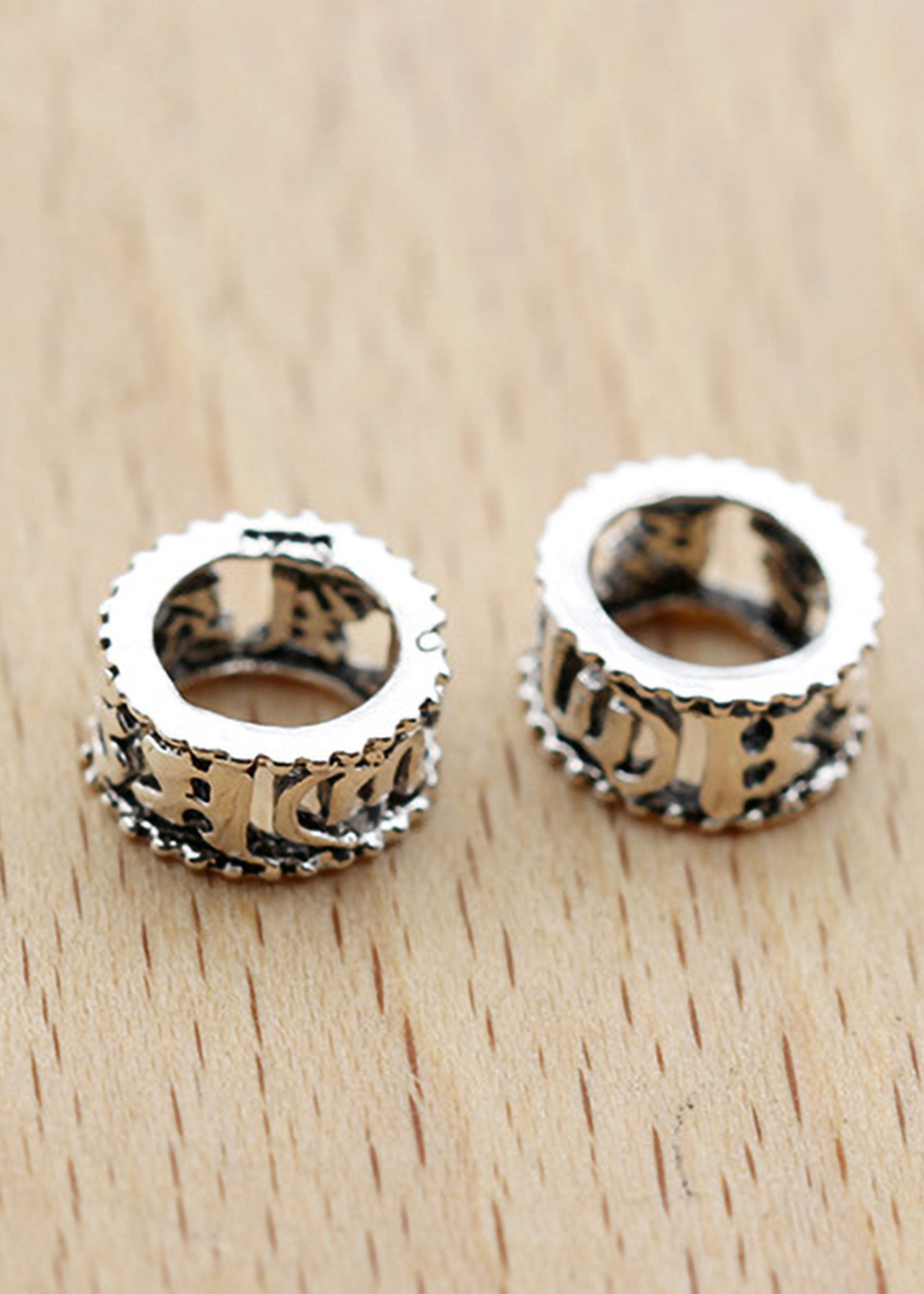 Combo 3 cái charm bạc chặn hạt hình trụ họa tiết lục tự minh chú - Ngọc Quý Gemstones