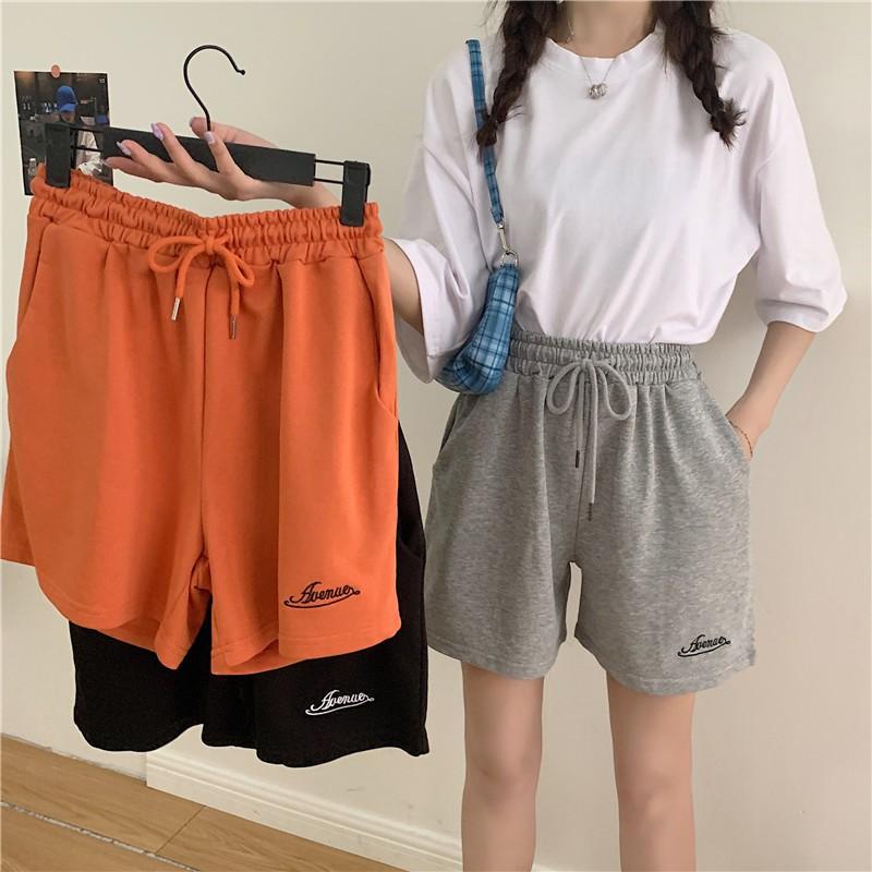 QUẦN SHORT UNIXEX THÊU CHỮ