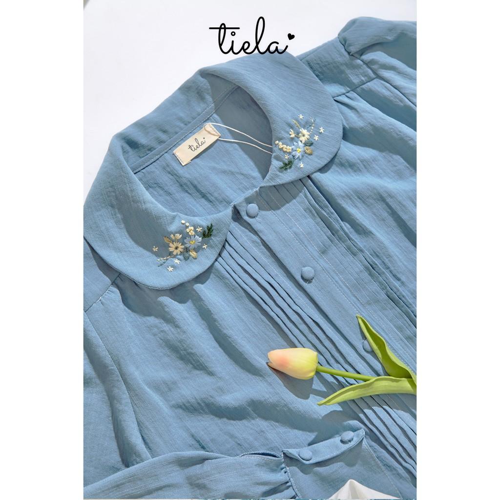 TIELA Áo cổ tròn cánh sen thêu hoa đối xứng - Wendy Shirt