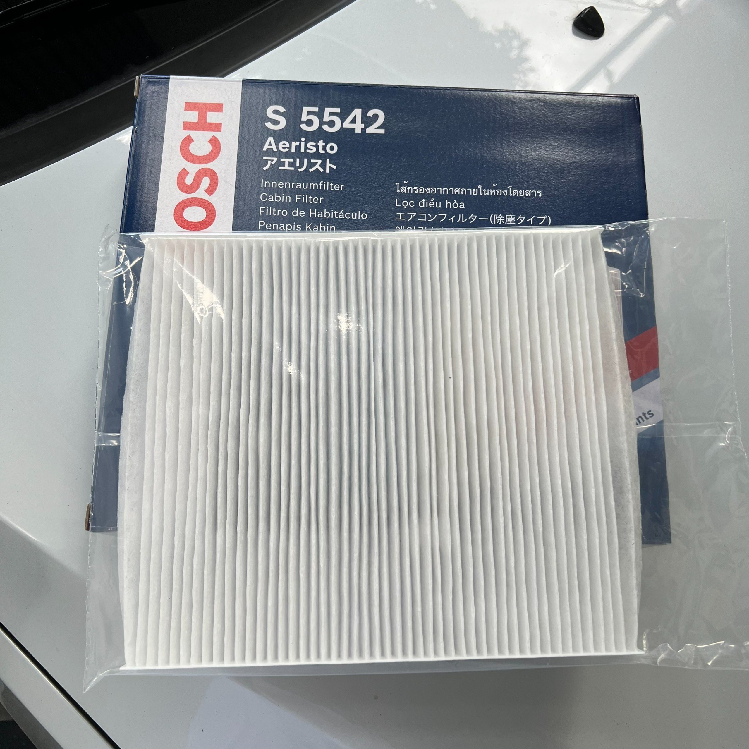 Lọc Gió Điều Hòa Tiêu Chuẩn BOSCH Aeristo S5542 Dành Cho Xe Kia Carens , Sorento