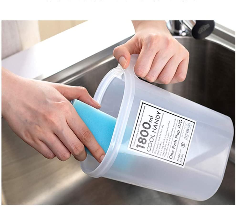 Bình nước có nắp bật Yamada 1,8 lít - Made in Japan