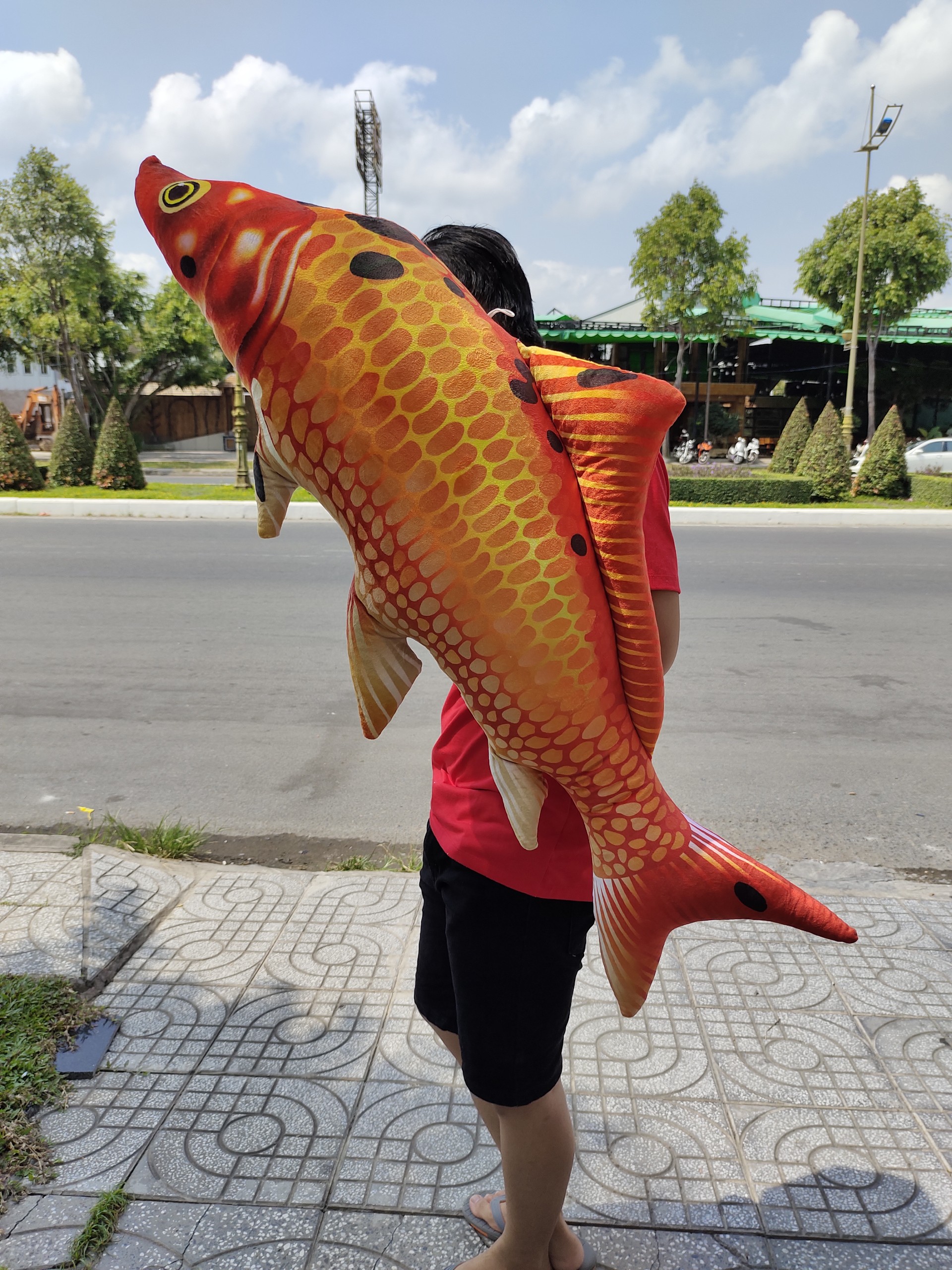 gấu bông cá chép 3d gối ôm thú nhồi bông chất vải nhung mịn cao cấp hàng việt nam size 1m2