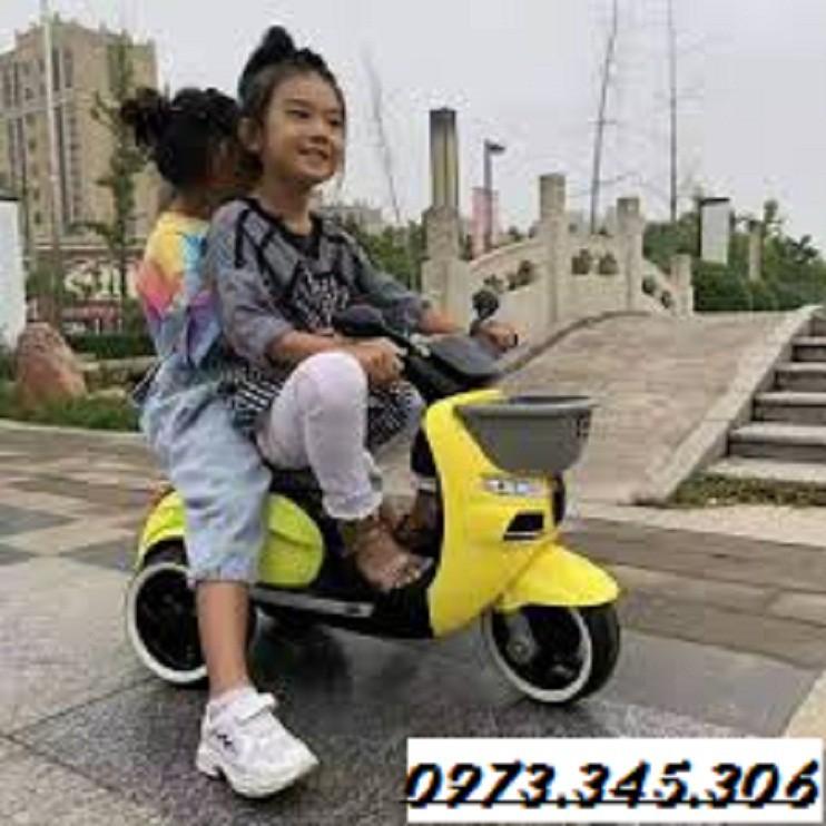 Xe máy điện 3 bánh cho bé CHIWA có giỏ 4 màu: Xanh-Đỏ-Vàng-Trắng - DH STORE